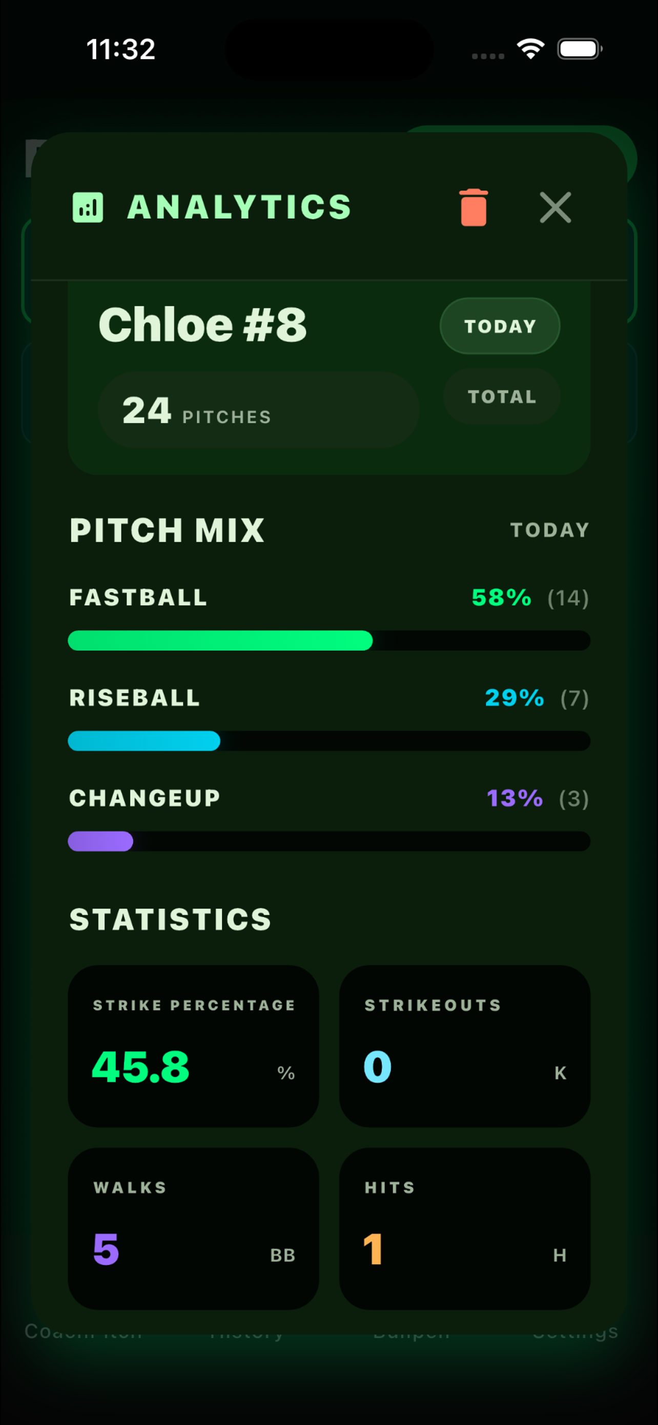 CoachPitch phone screenshot showing live pitch controls